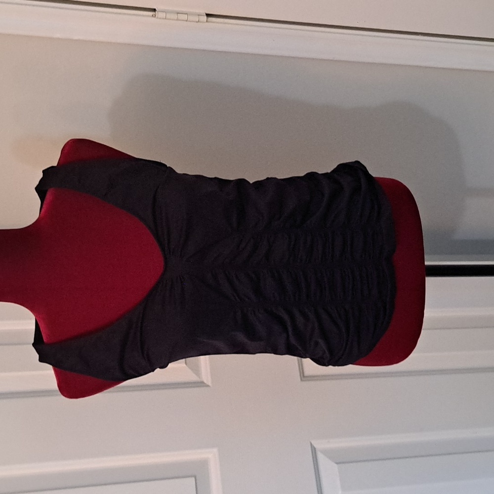 Women's Black Sleeveless Athleisure Top